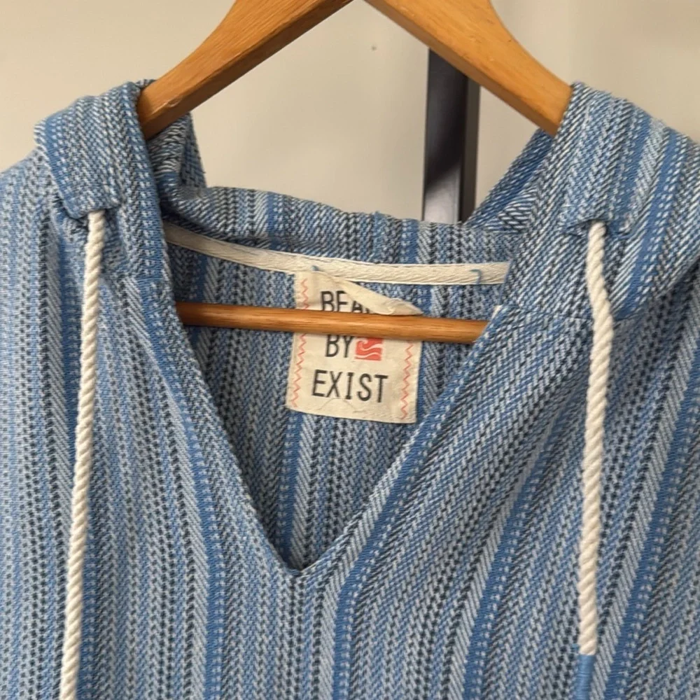 Beach By Exist hooded pullover sweatshirt - Picture 2 of 3